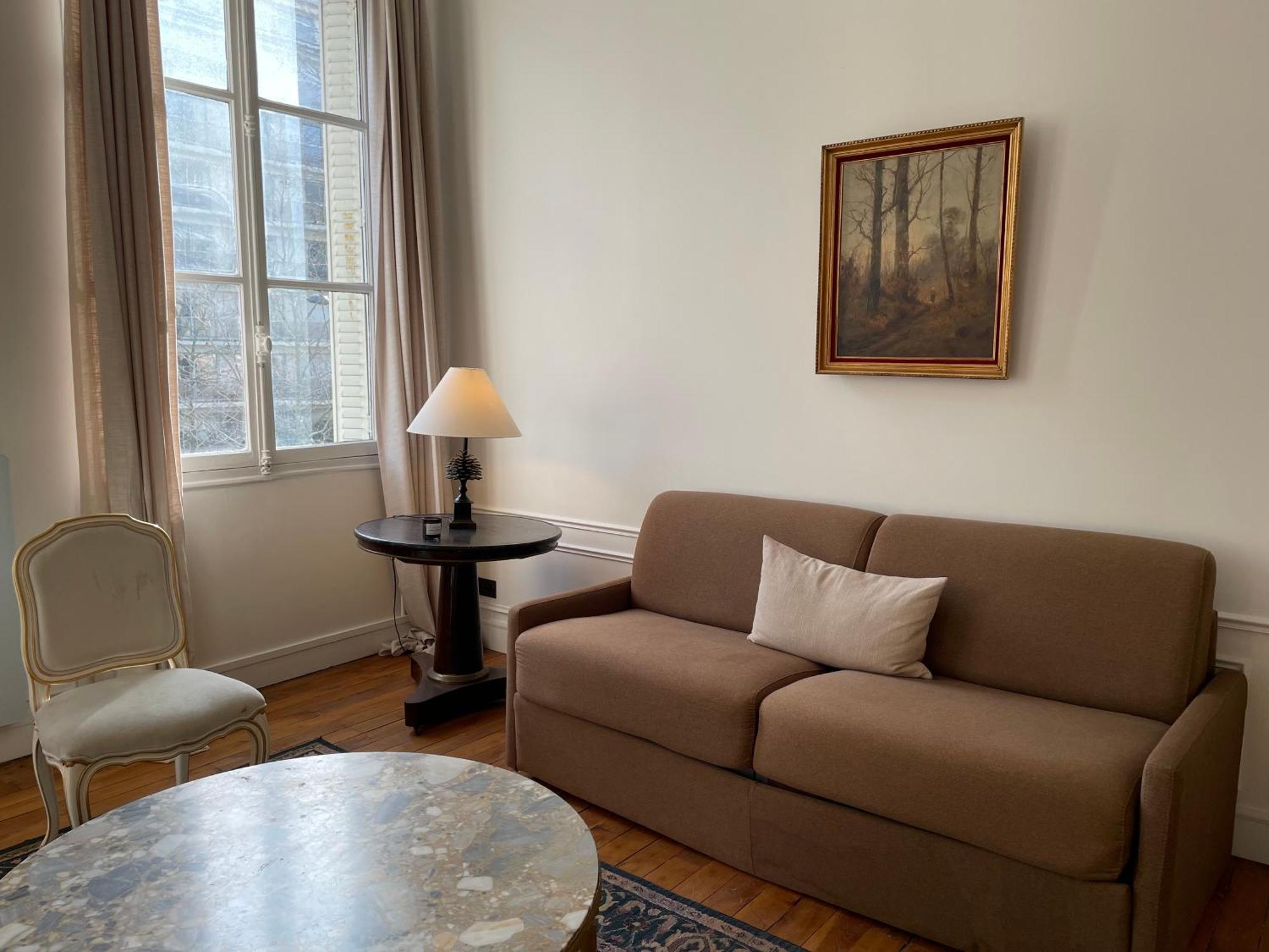 Appartement Paris 7Eme Invalides/ Tour Eiffel 1Er Etage Exterior foto